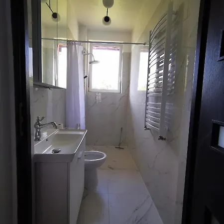 Koral Apartment Chotomow